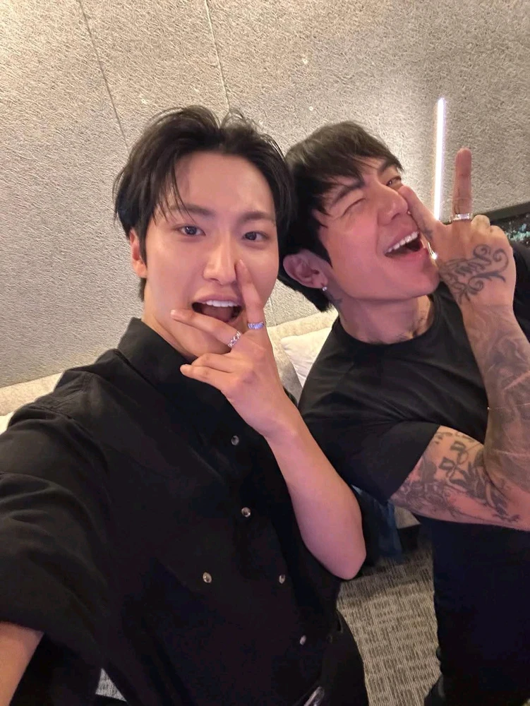 Гіфку завантажив Вікторія