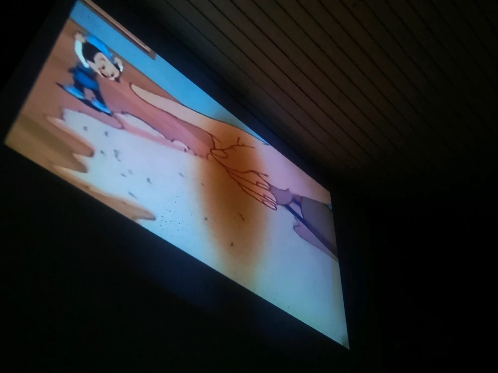 GIF uploaded by Julia