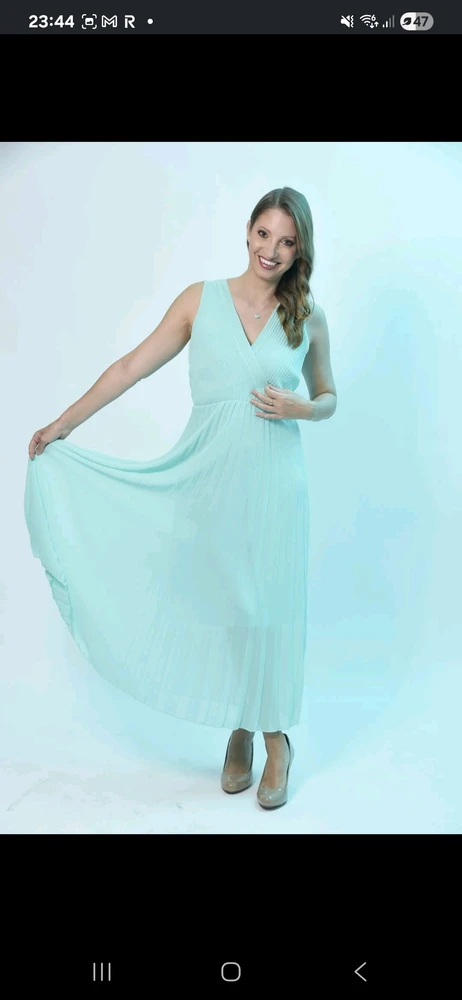 Healthy, Happy, and Ready for Real Love 💛
Looking for a gentleman 35-50yo, who's fit, kind, protective and family-minded.
Let’s build something lasting – baby steps and all 👶✨