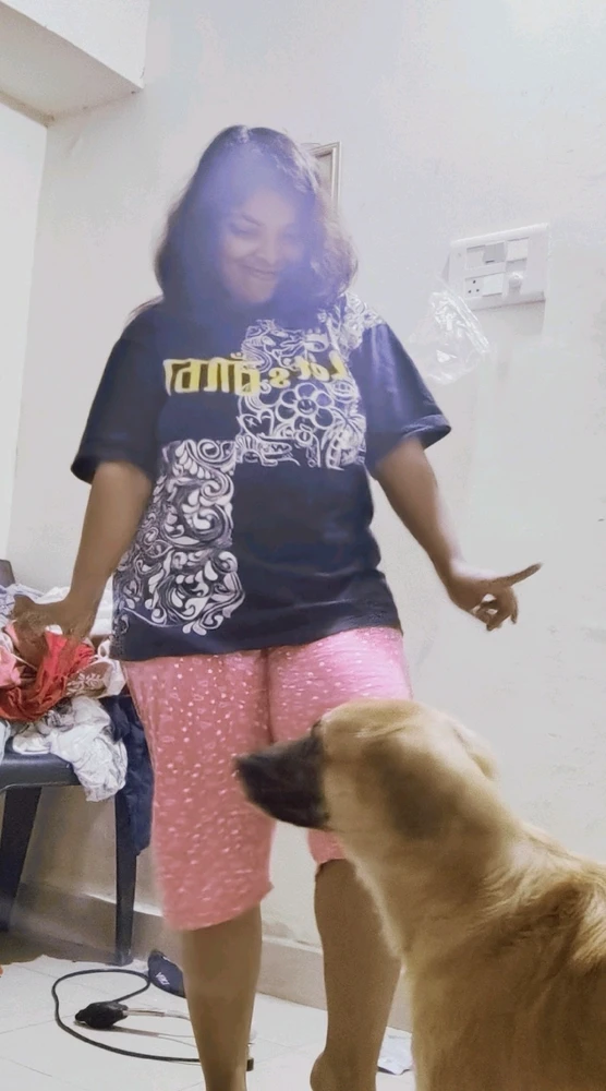 GIF gi-upload ni Gargi Mukherjee