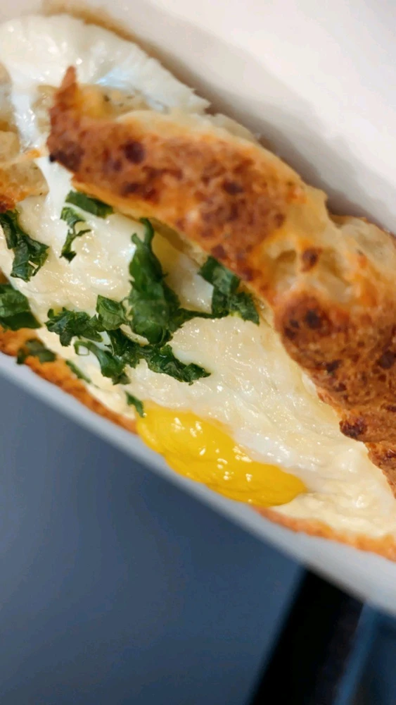 GIF загрузил Яна