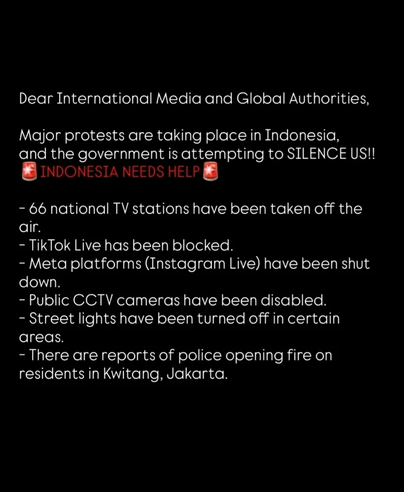 GIF diunggah oleh Della