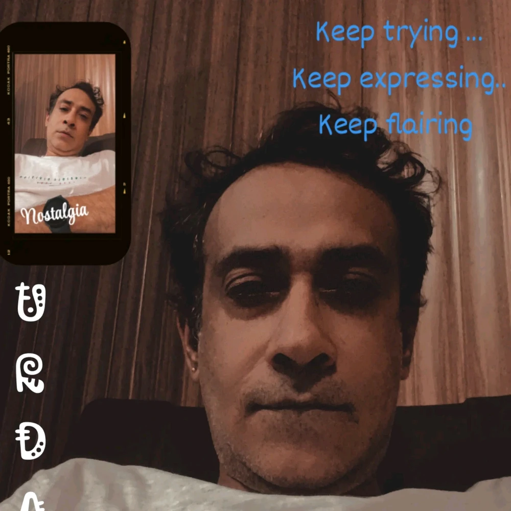 GIF tso los ntawm Varun khullar