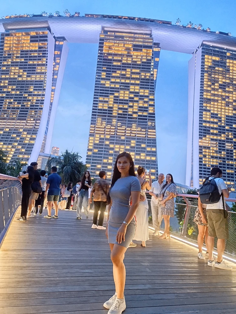 GIF diunggah oleh Cara