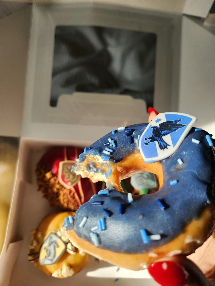 Hogwarts donuts!!😍❤️✨️🍩