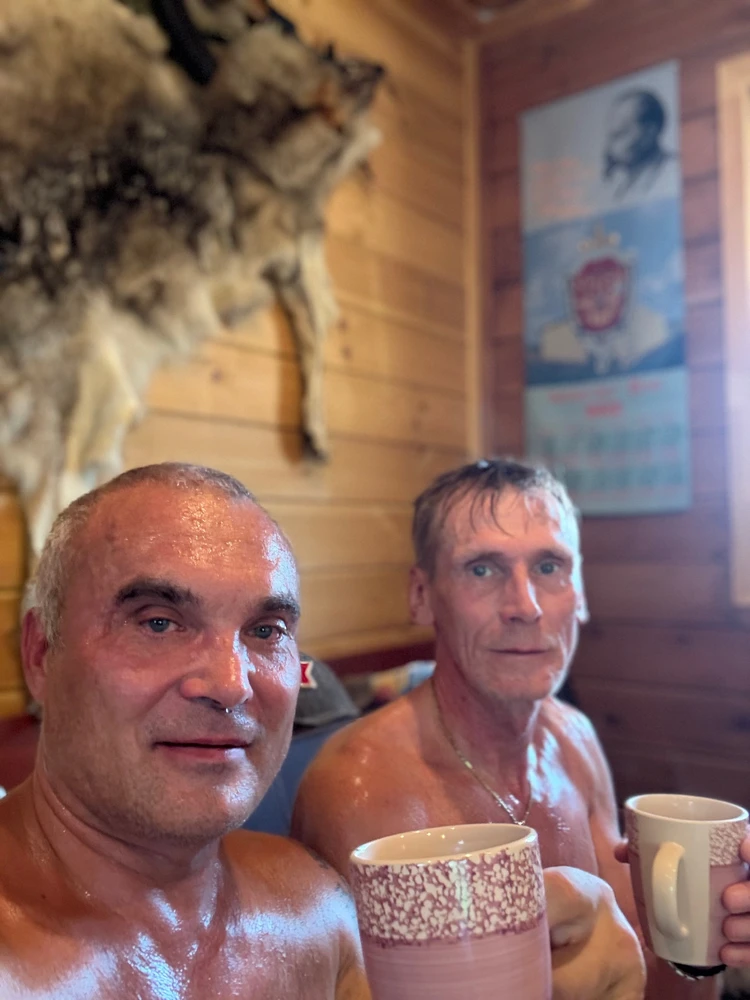 GIF загрузил Leo DeVile