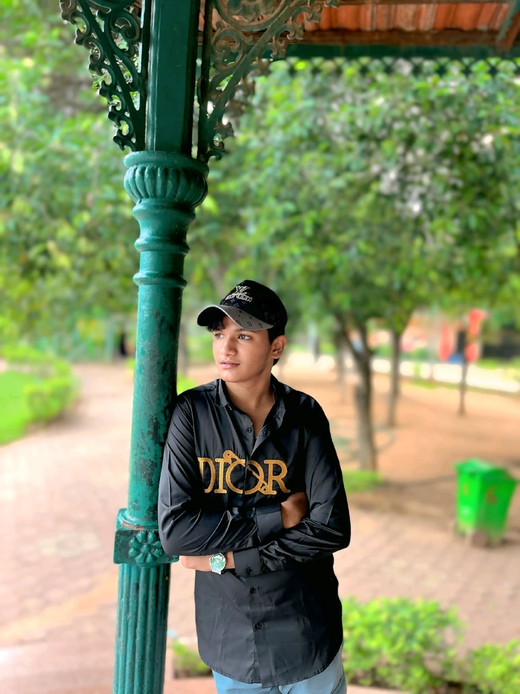 GIF na in-upload ni Mohammad sohail