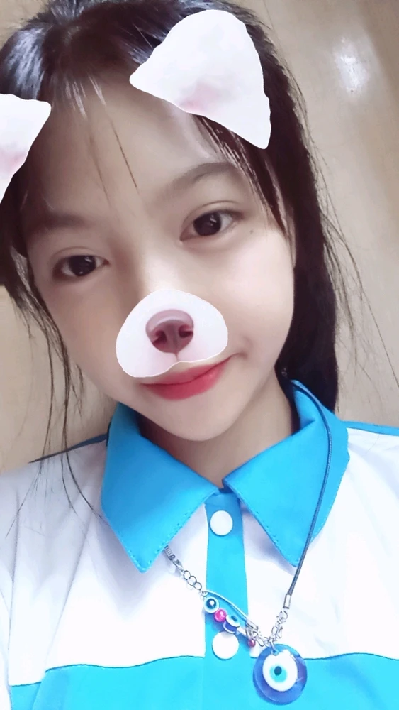 GIF được Ấu sên tải lên