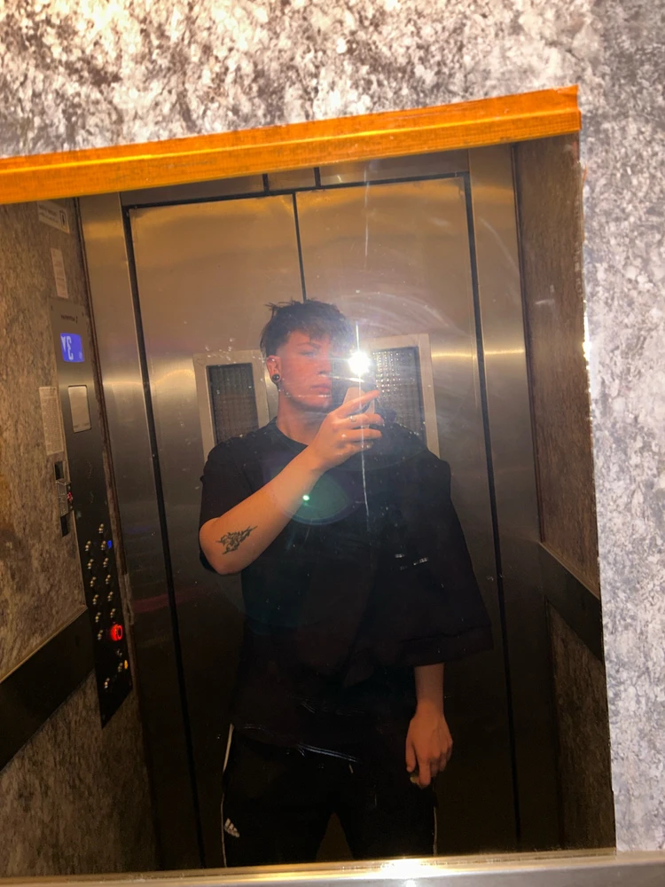 由Alex上传的图片