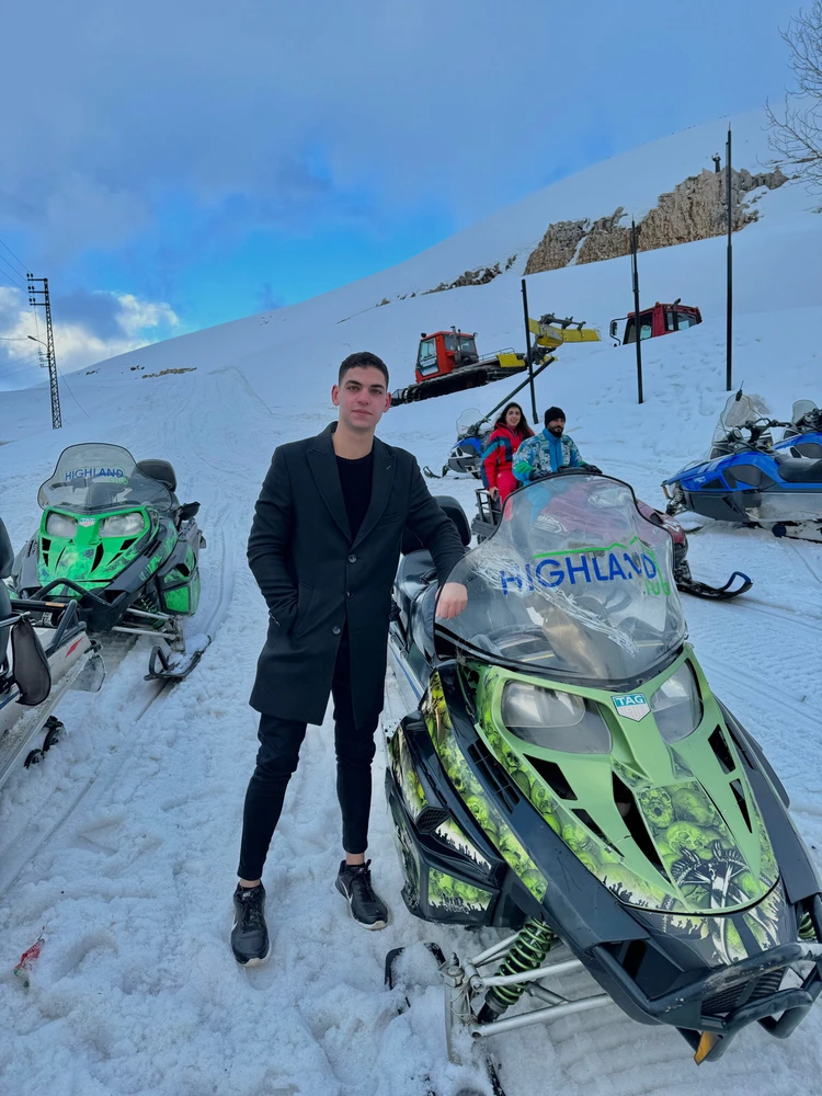 GIF uploaded by Abdelrhman