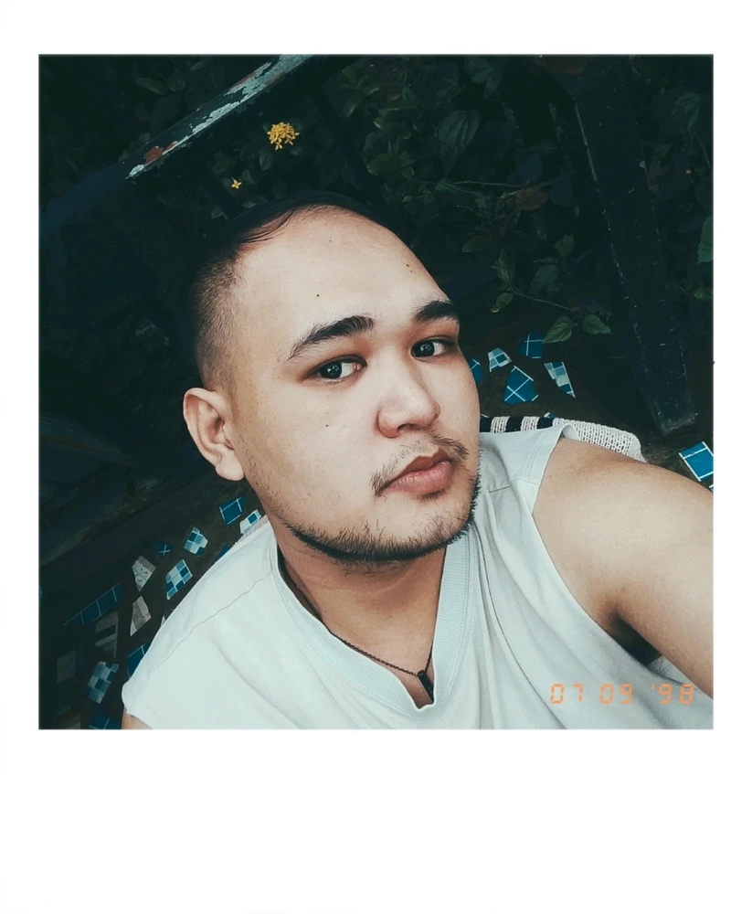 GIF na in-upload ni Fel