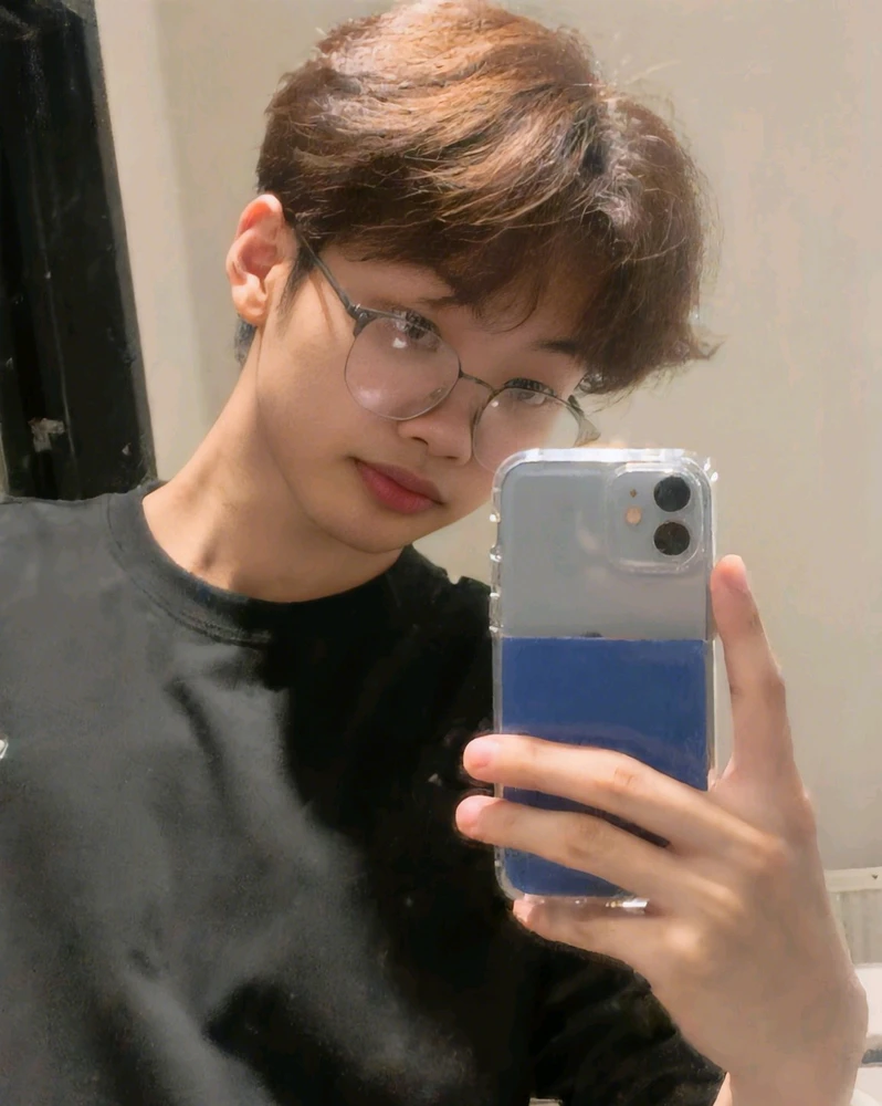 GIF được Hiếu Thiện tải lên