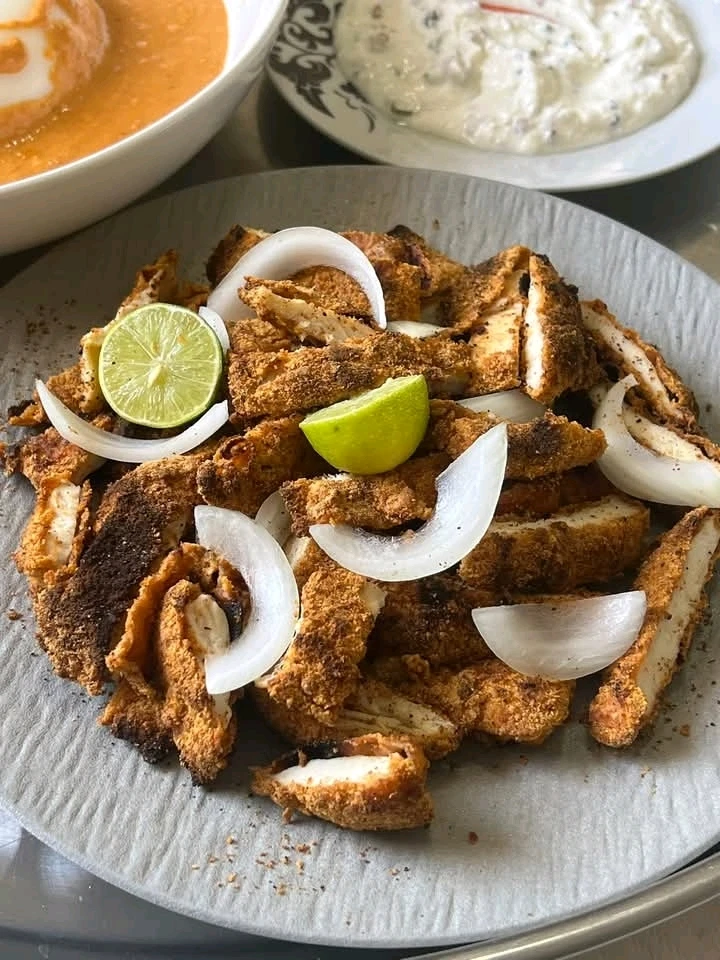 Al-Aqashi*: A popular Sudanese dish made from grilled meat (usually beef or camel) that's been minced and mixed with spices.