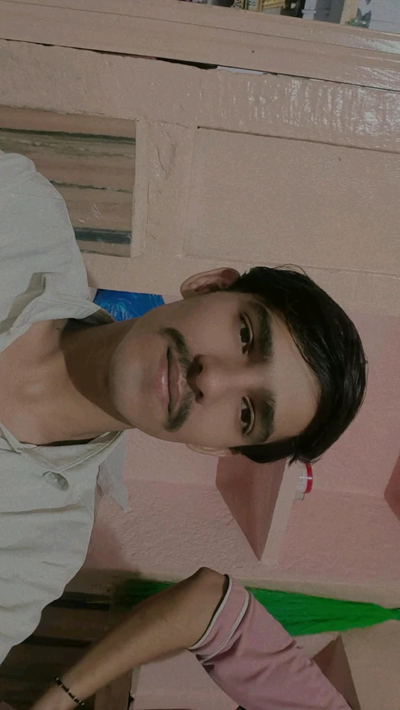 GIF gi-upload ni Deepu Godara