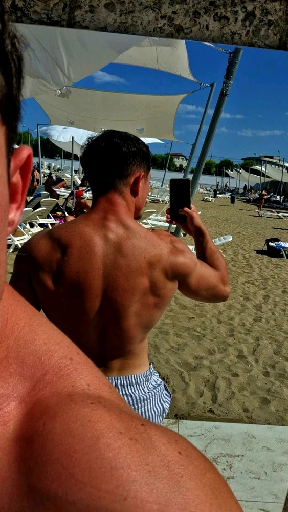 GIF încărcat de Dorin