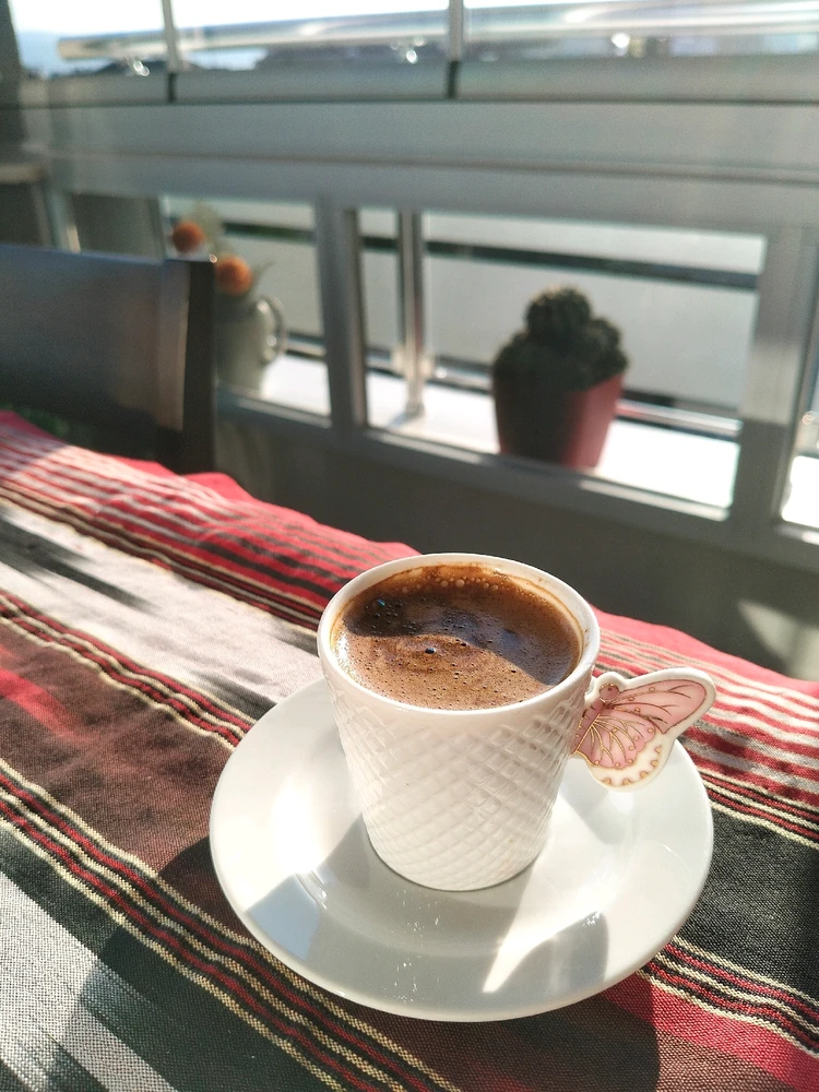 Mavi tarafından yüklenen GIF