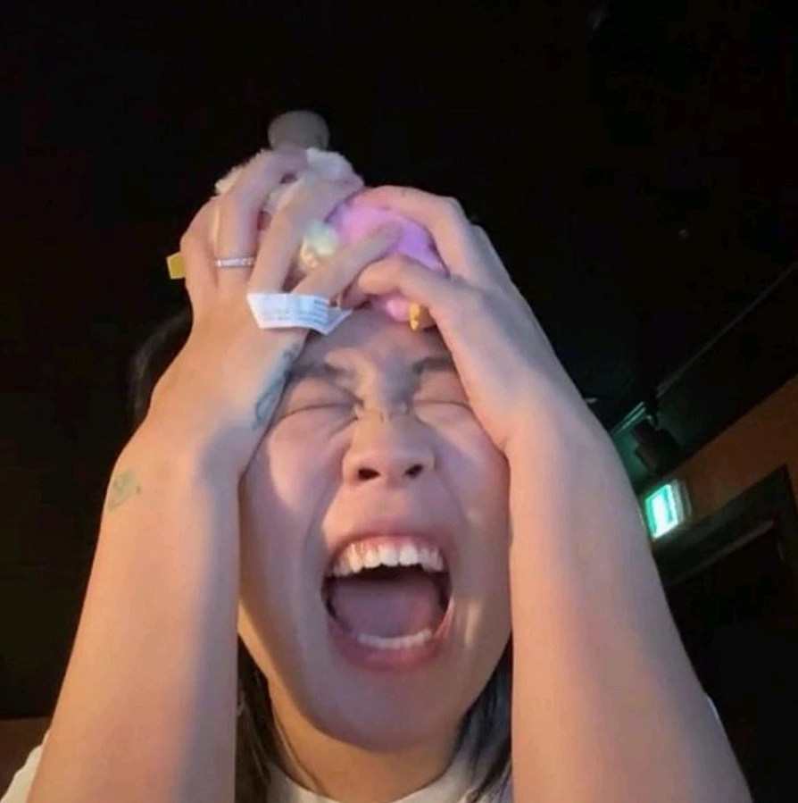 Episodes that wait an hour and 20 minutes to order cocktails ●|￣|＿