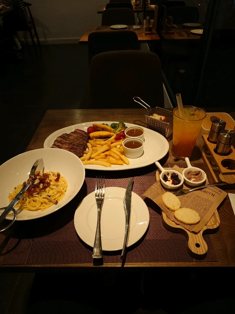 GIF được Bùi Việt Dũng tải lên