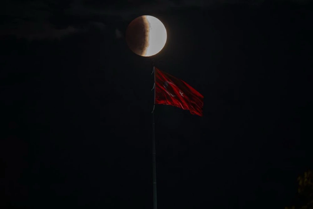 Yusuf tarafından yüklenen GIF