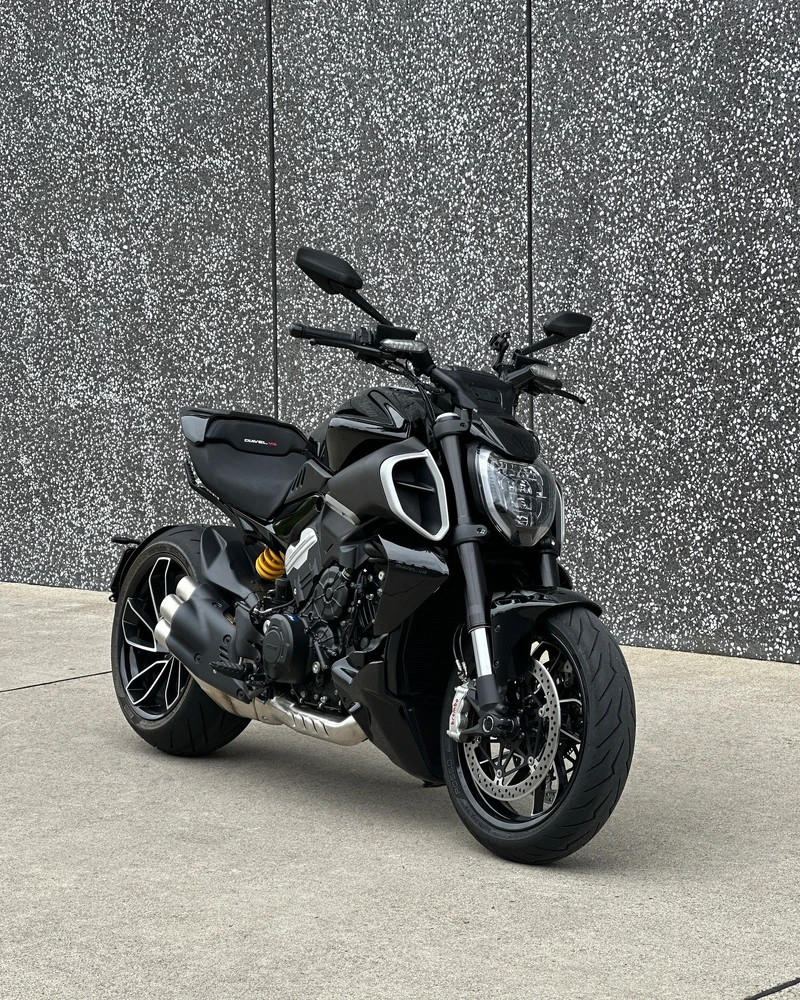 GIF uploaded by Angelo