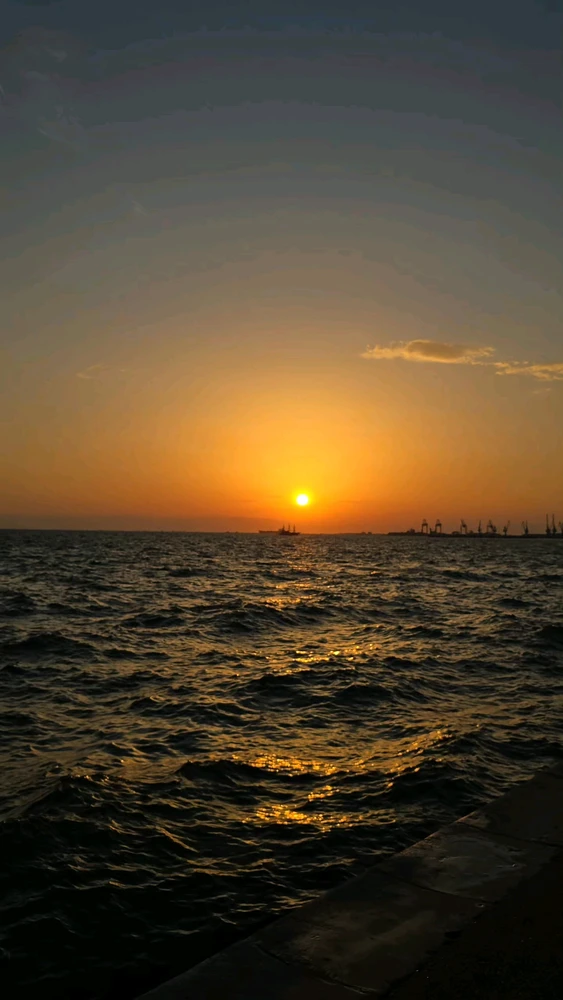 GIF uploaded by Kostas