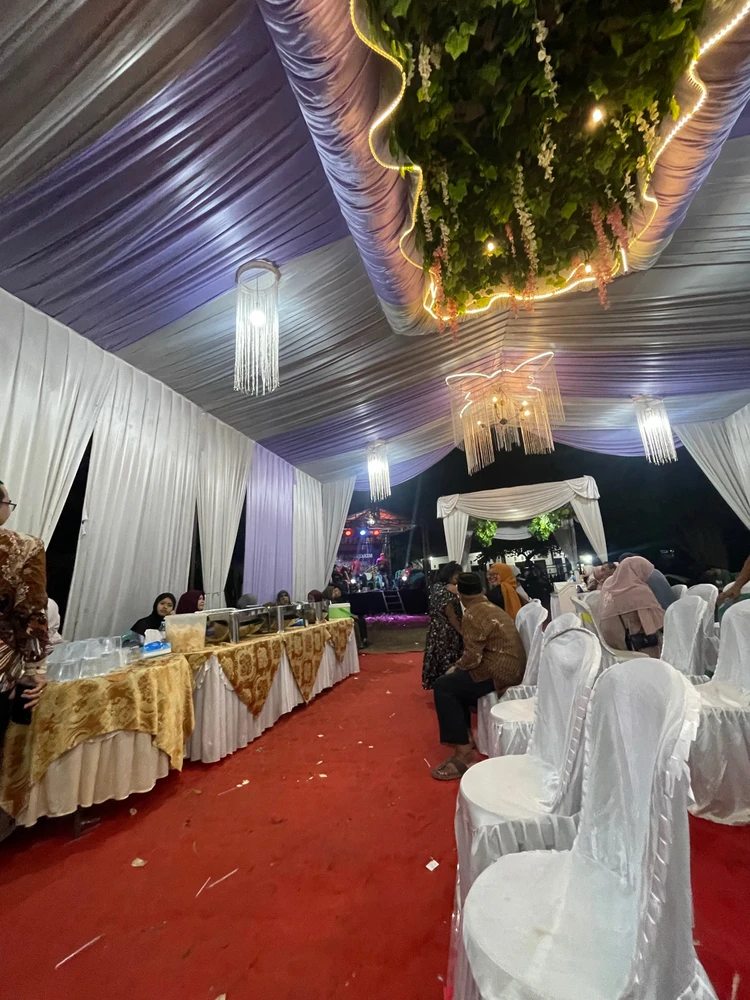 GIF diunggah oleh Regita
