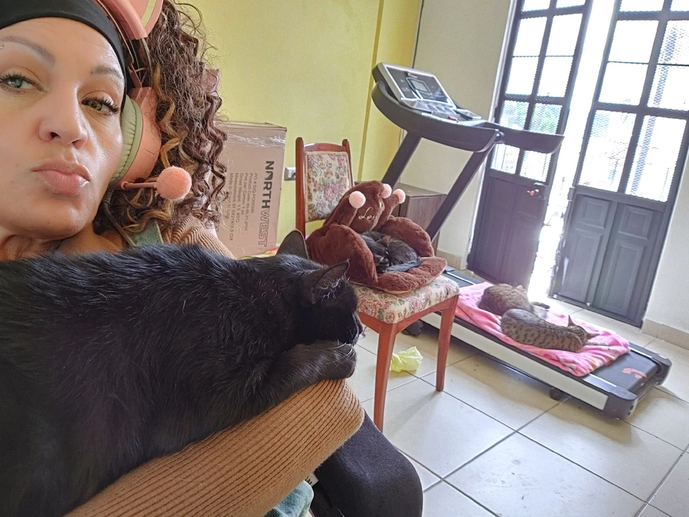 GIF uploaded by ❤ Sophia aka Mango Mami ❤️