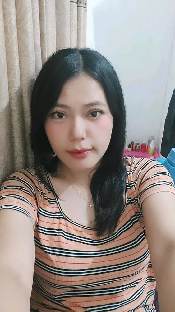 GIF diunggah oleh Rani