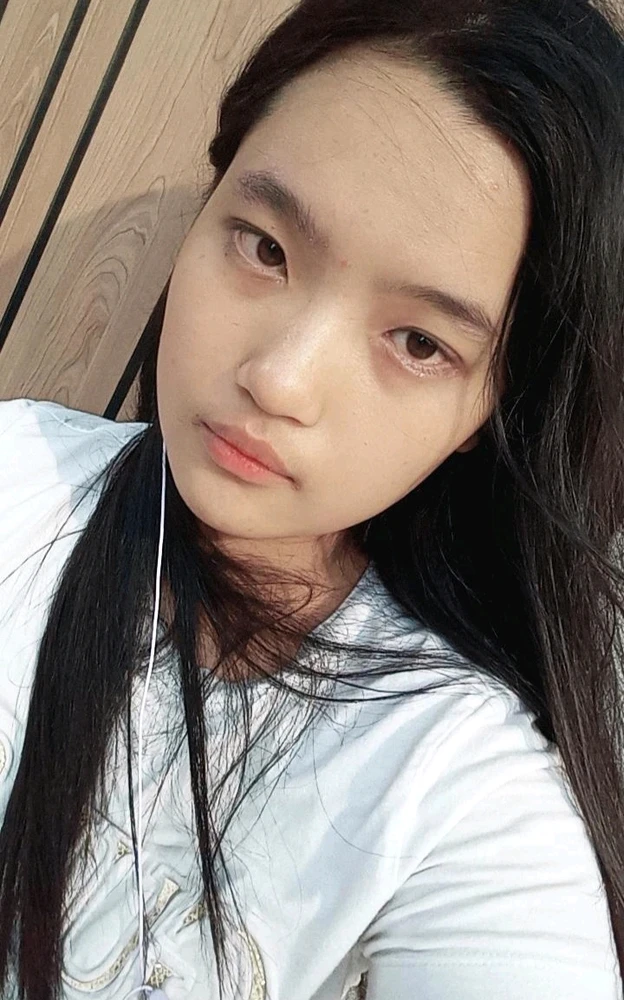GIF gi-upload ni Violet