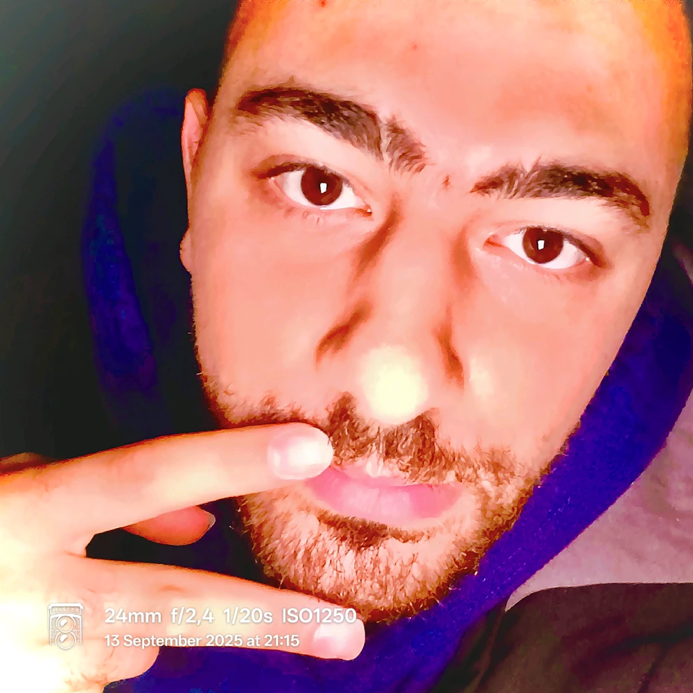 GIF uploaded by Salvatore