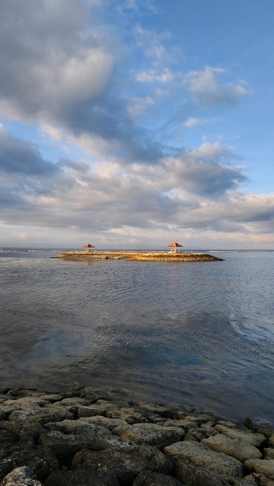 GIF diunggah oleh Leo Pratama