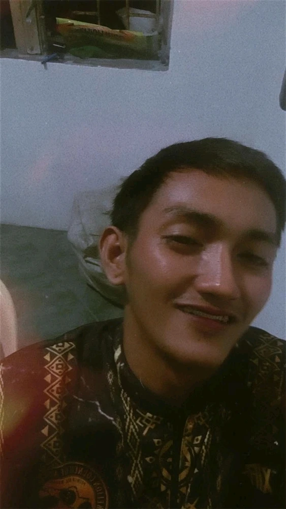 GIF na in-upload ni Dave