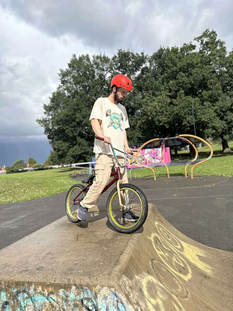 Gambar diunggah dening Joshua Bircumshaw