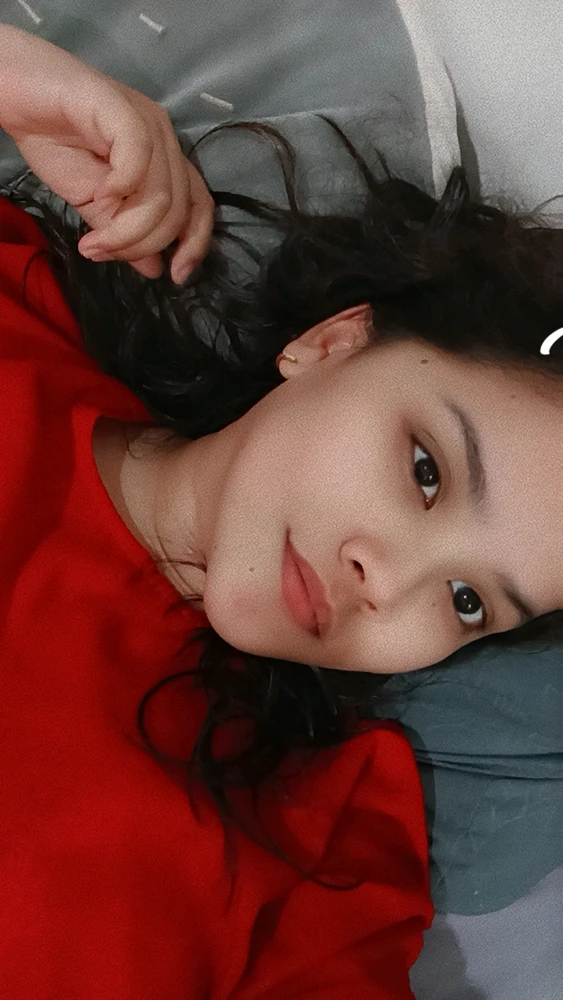 GIF uploaded by Nyny