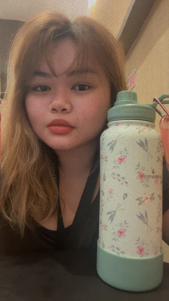 GIF na in-upload ni Potato 💕