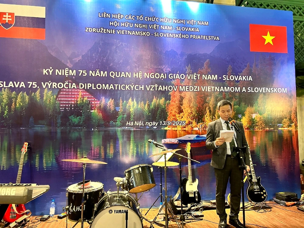 GIF được Khang tải lên