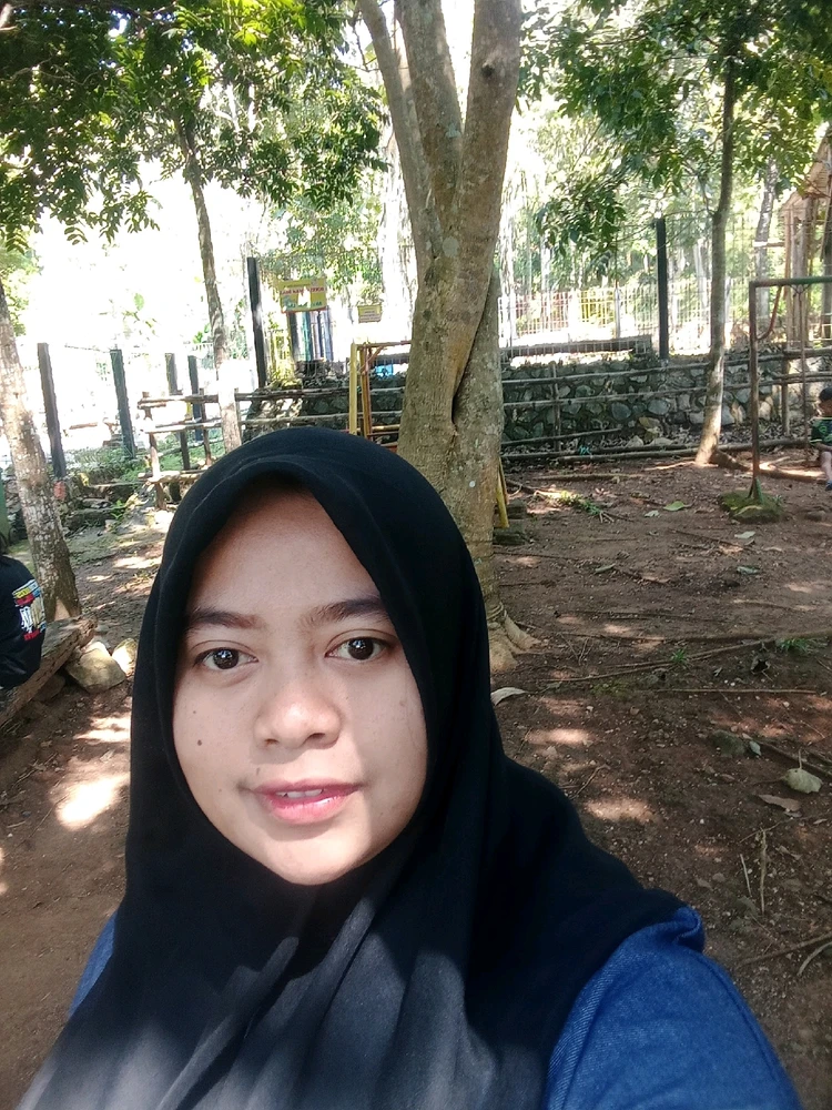 GIF diunggah oleh Ismi Fauziah