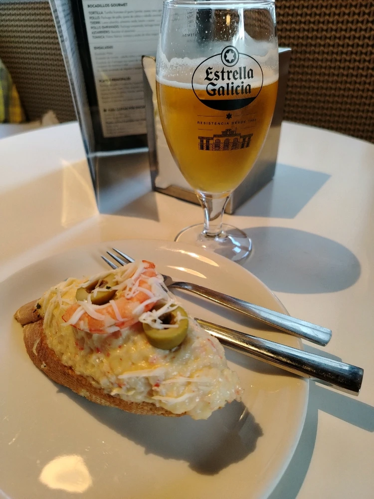 GIF uploaded by Niko