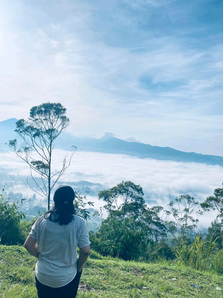 GIF uploaded by Larasati