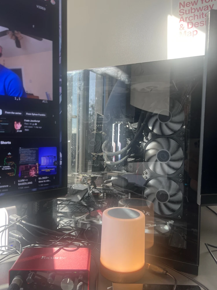 GIF uploaded by Sebastian Luna