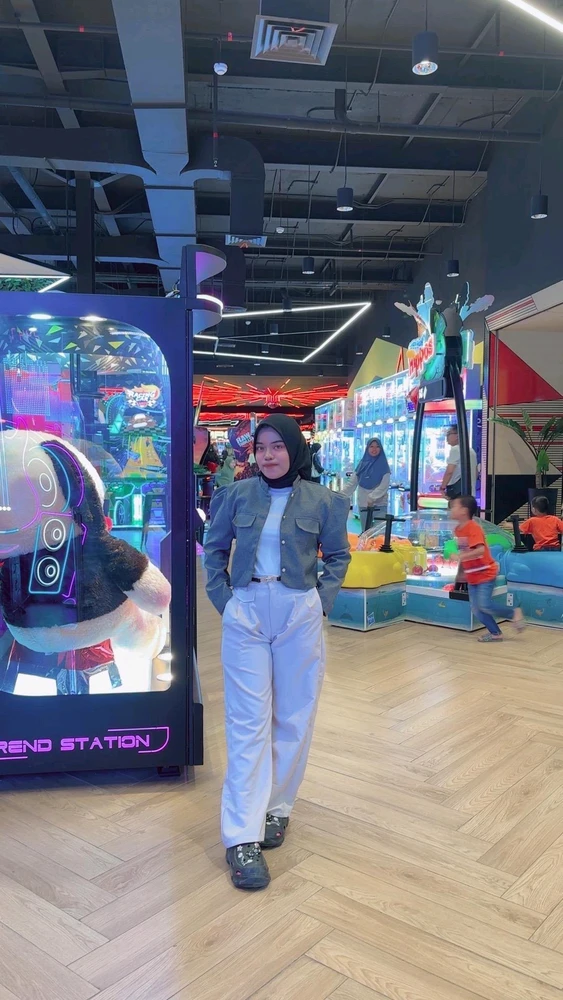 GIF diunggah oleh Maya putri ayu