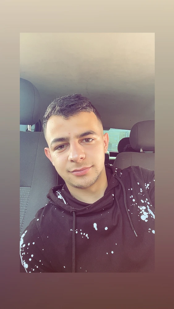 GIF încărcat de Yoni