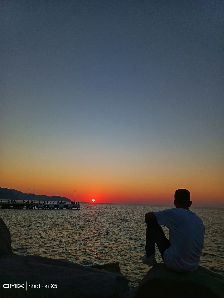 Barış tarafından yüklenen GIF