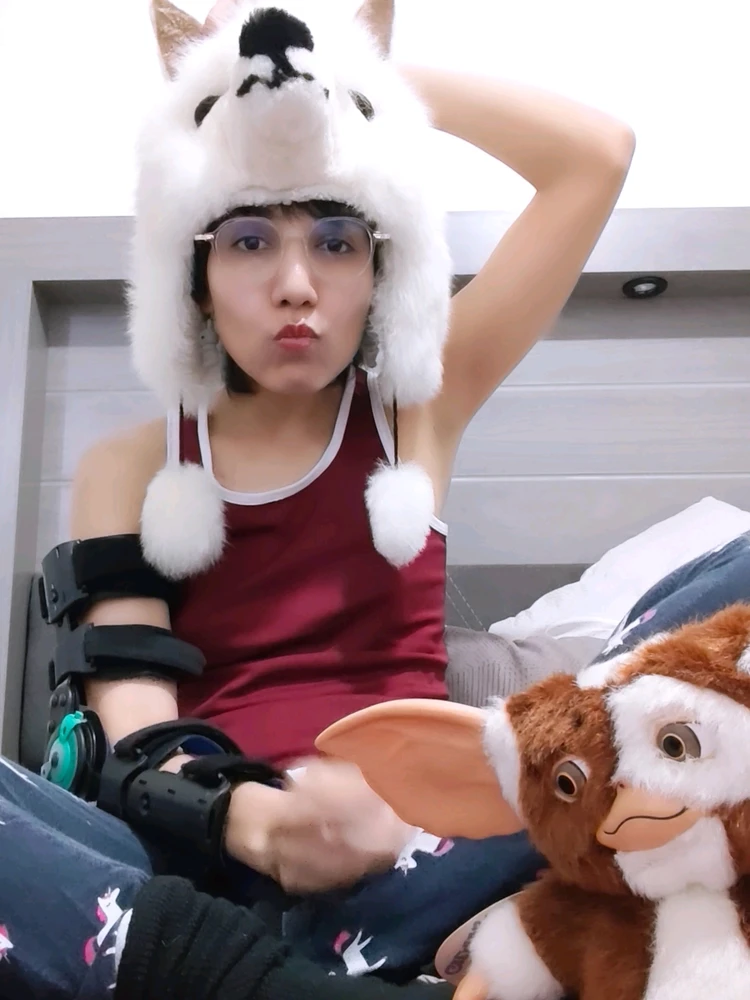 GIF gi-upload ni Denisse