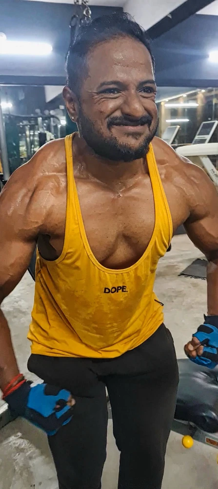 I-upload ni BHARATH ang larawan