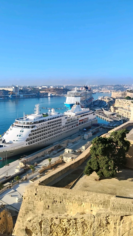 1 Puerto por dia es felicidad