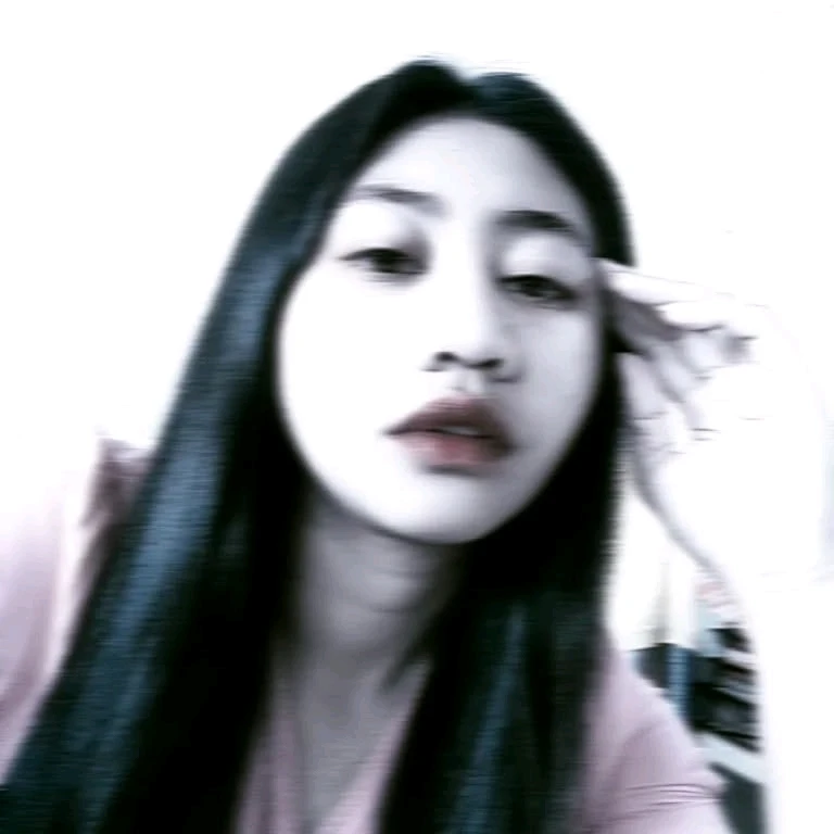 GIF загружаны Sarah