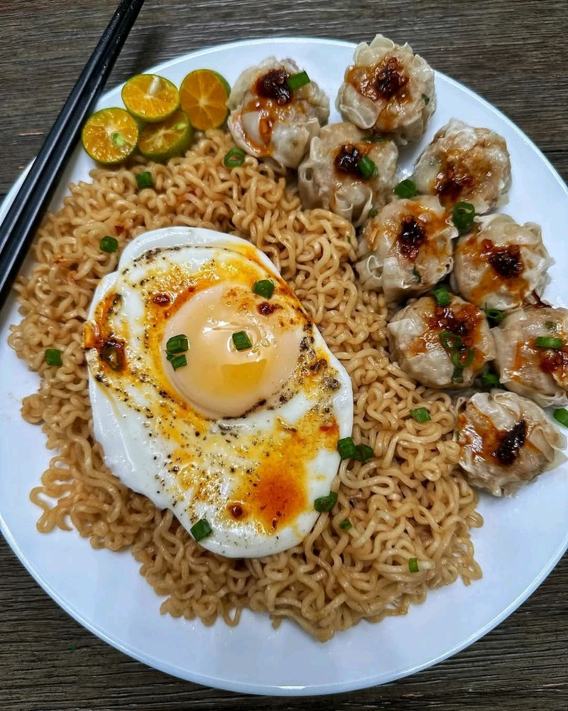 GIF uploaded by Lhey