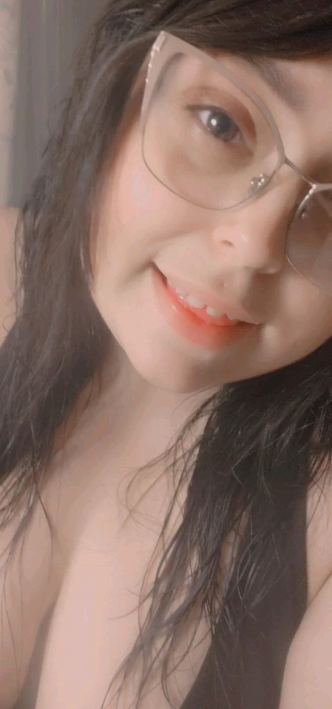 GIF uploaded by Alenia