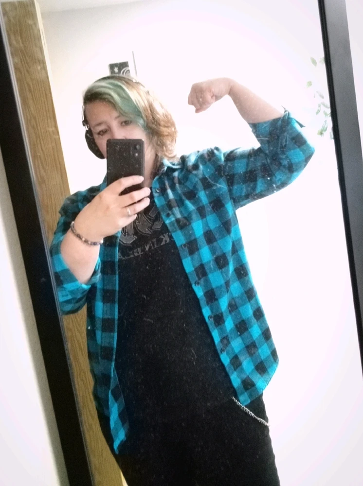 GIF uploaded by Phoenix